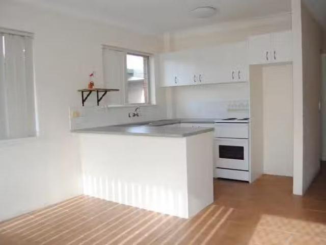 Unique 3/17 Meyer Street, Southport, QLD 4215