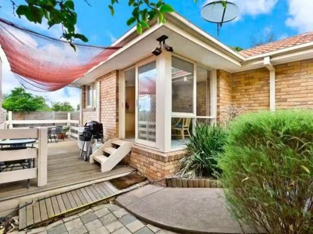 Charming 3/17 Warwick Road, Greensborough, VIC 3088