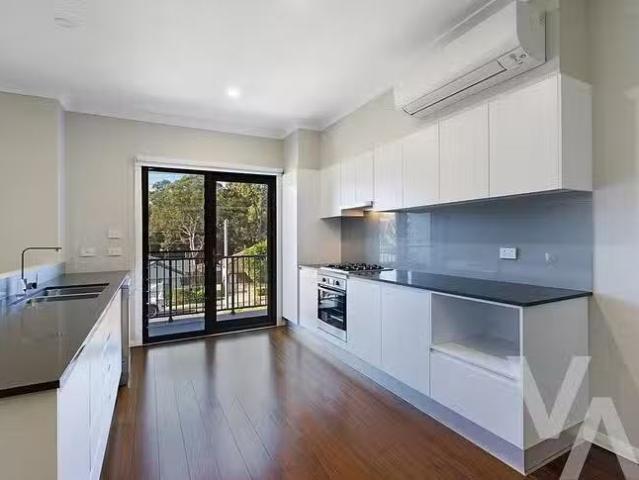 Unique 3/18 Grayson Avenue, Kotara, NSW 2289