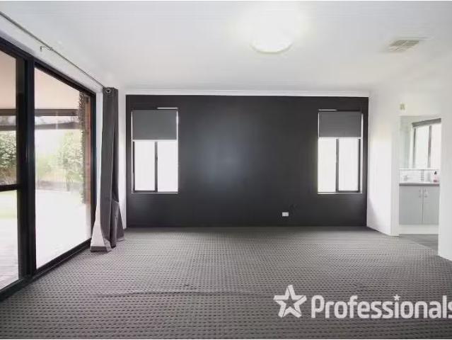 For Rent! 31 Carlingford Court, AUSTRALIND House for rent Lis.