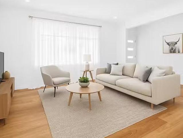 For Rent! 31 Gibsons Road, Figtree, NSW 2525