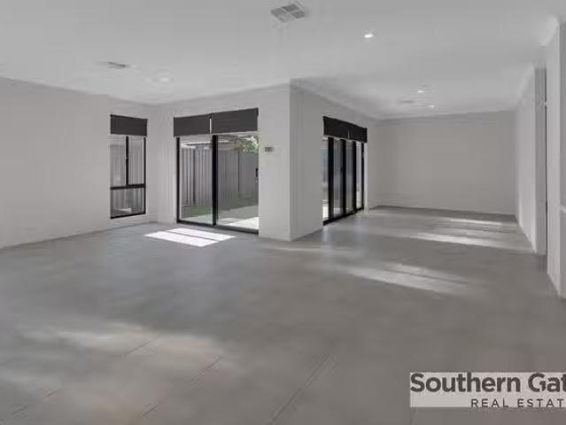 Nice 31 Lattuga Drive, Wellard, WA 6170
