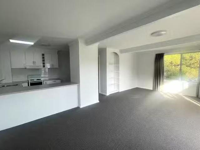 Nice 3/20 Lincoln Street, Lindisfarne, TAS 7015