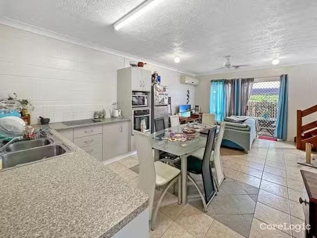 Charming 3/22 24 Marks Street, Hermit Park, QLD 4812