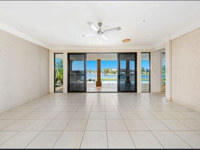 FOR RENT – 32 The Peninsula, Helensvale QLD 4212 Prestigious Waterfront Lifestyle in The Peninsula – Recently Renovated