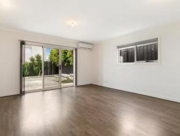 For Rent! 3/2A Martin Place, Christies Beach, SA 5165