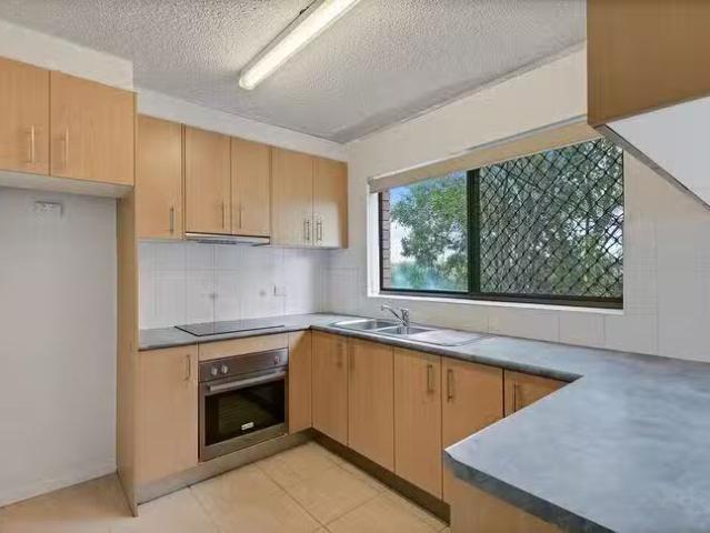 For Rent! 3/34 Goonawarra Drive, Mooloolaba, QLD 4557