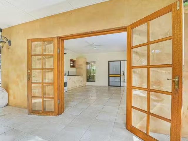 Just in! 37 View Street, Brinsmead, QLD 4870