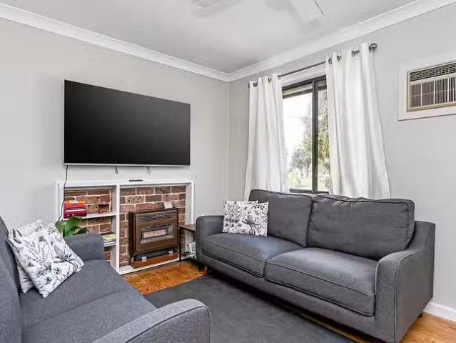 Charming 37 Gladstone Crescent, Mansfield Park, SA 5012