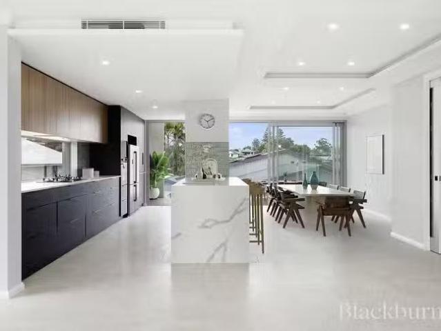 Nice 37 Robin Avenue, Sorrento, WA 6020