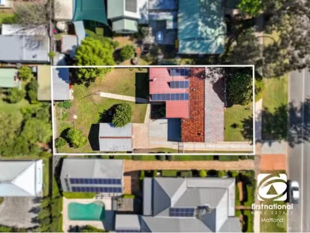 Charming 37A Belmore Road, Lorn House for rent Listed by Jess.