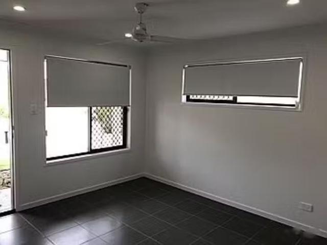 Nice 3/43 Farinazzo Street, Richlands, QLD 4077