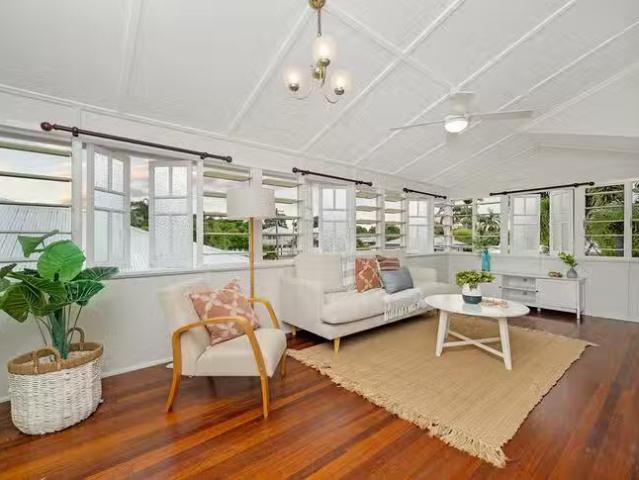 Rental! 34 Pegnall Street, Pimlico, QLD 4812