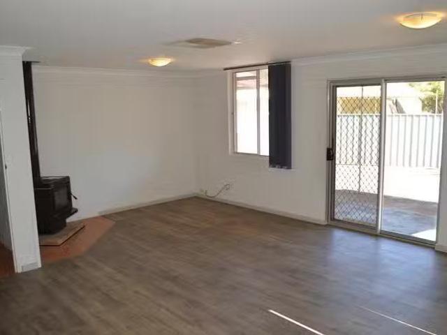 Nice 34 Saltbush Road, Kambalda West, WA 6442