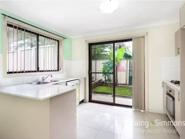 Just in! 3/57 59 Adelaide St, Oxley Park House for rent Liste.