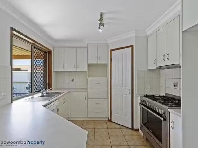 Unique 35 Alderley Street, Rangeville, QLD 4350