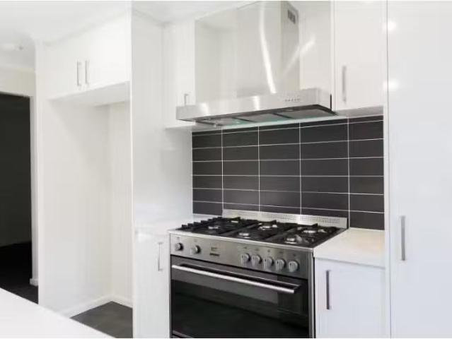 Rental! 35 Connor Street, Riverstone House for rent Listed by.
