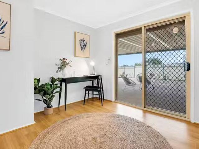 Cheap 35 Eskay Road, Epping, VIC 3076