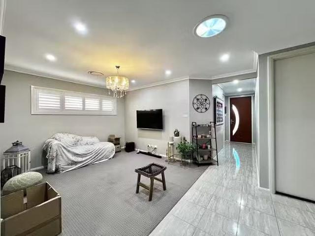 New 35 Owens Street, Spring Farm, NSW 2570