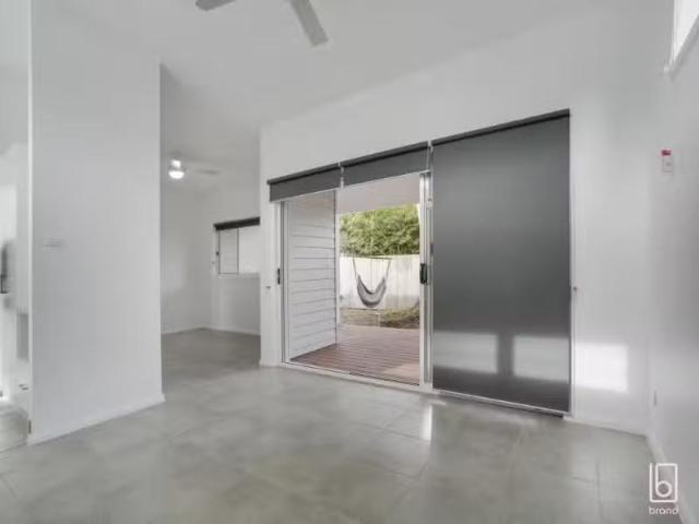 Deal! 35a Stella Street, LONG JETTY House for rent Listed by.