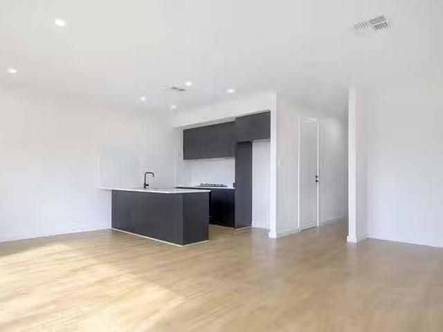 For Rent! 35D Thirza Avenue, Mitchell Park, SA 5043