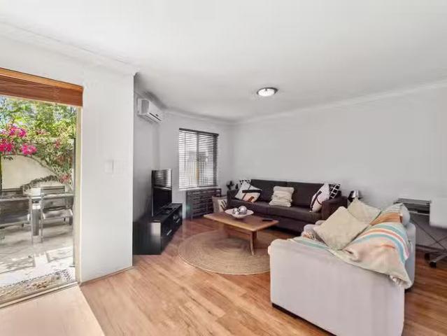Deal! 3/61 Elizabeth Street, South Perth, WA 6151