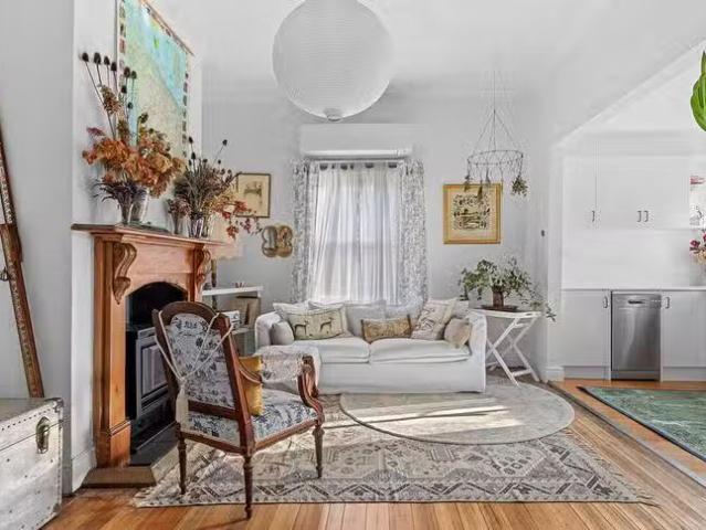 Just in! 36 Windsor Street, Invermay, TAS 7248