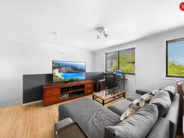 Charming 36A Cadman Avenue, West Hoxton, NSW 2171