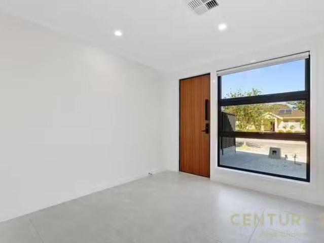 Cheap 36A Cungena Avenue, Park Holme, SA 5043
