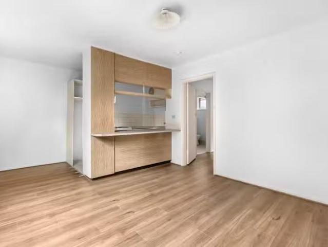 Deal! 3/73 Burnell Street, Brunswick West VIC 3055