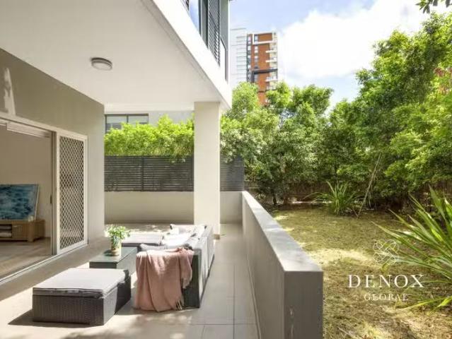 Unique 3/8 10 Smith Street, Ryde NSW 2112