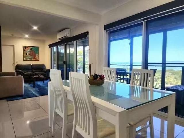 Just in! 38 Blue Waters Crescent, Macleay Island, QLD 4184