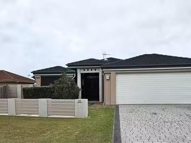 Nice 38 Chancellor Drive, Avenell Heights, QLD 4670