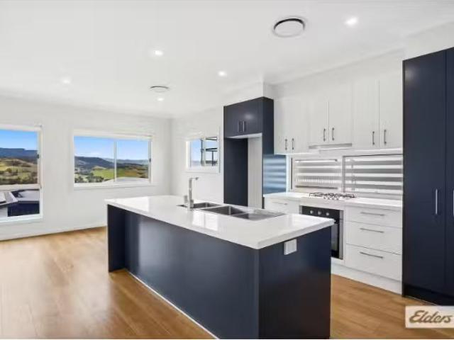For Rent! 38 Oak Farm Road, Calderwood House for rent Listed.