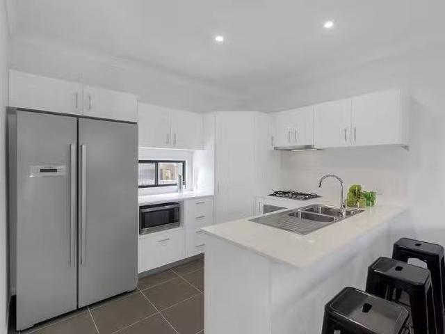 Cheap 39/121 Bunya Road, Everton Hills QLD 4053