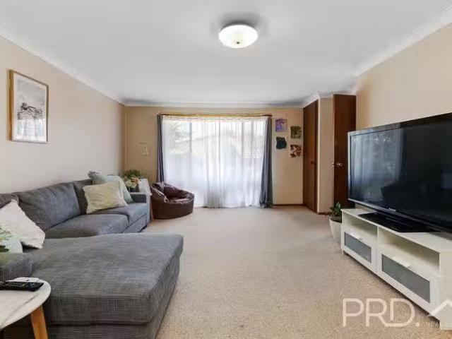 Rental! 3/9 Anderson Place, Tumut, NSW 2720
