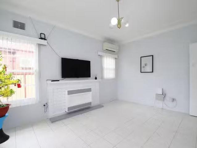 Cozy 39 Jocelyn Street, Chester Hill, NSW 2162