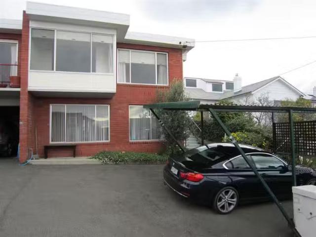 Cheap 3/9 St Stephens Avenue, SANDY BAY, TAS 7005 Unit for R.