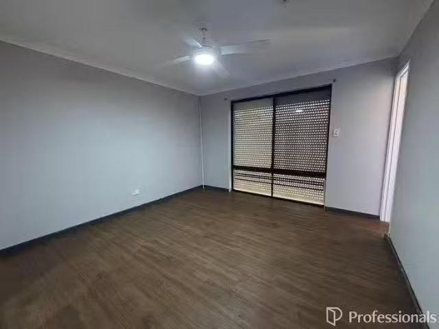 Deal! 3 Mugana Crescent, Waggrakine, WA 6530