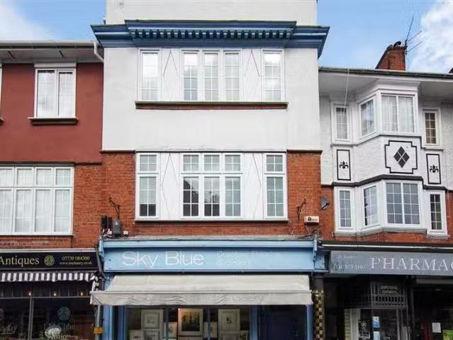 Unique 3 BA 5 bedroom maisonette for rent in North View, Westb.
