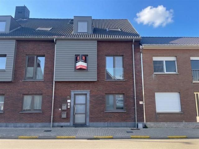 For rent: 3 bed duplex apt with terrace, garage & basement!