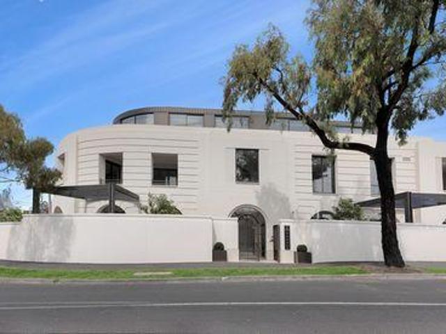 For Rent 3 Bedroom Condo Melbourne Victoria DS104988927