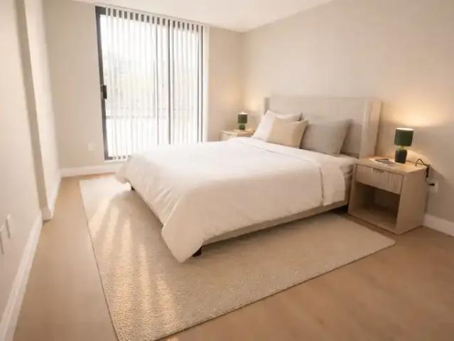 For Rent 3 Bedroom Apartment Mississauga ON DS105642355