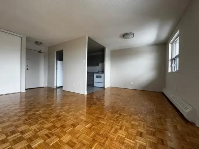 For Rent 3 Bedroom Apartment Mississauga ON DS103694915