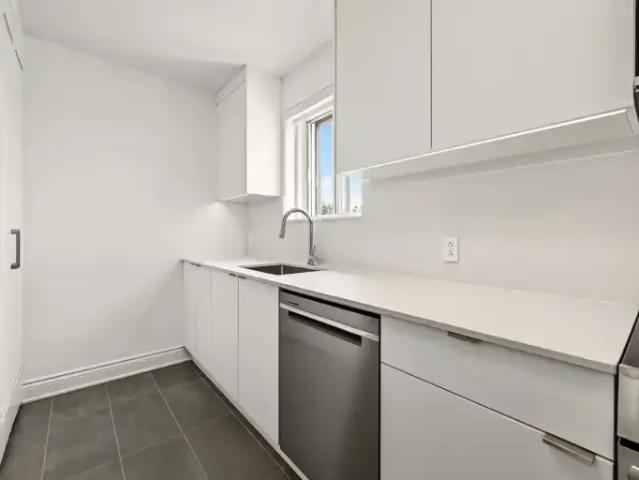 For Rent 3 Bedroom Apartment Montreal QC DS105022664