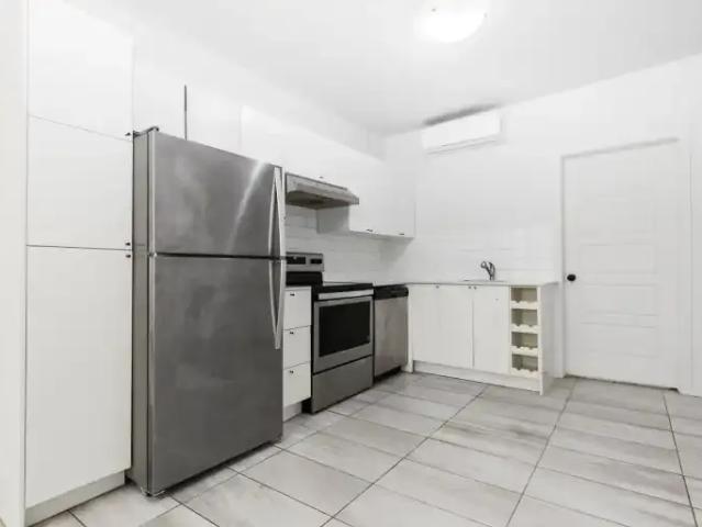 For Rent 3 Bedroom Apartment Montreal QC DS105023116