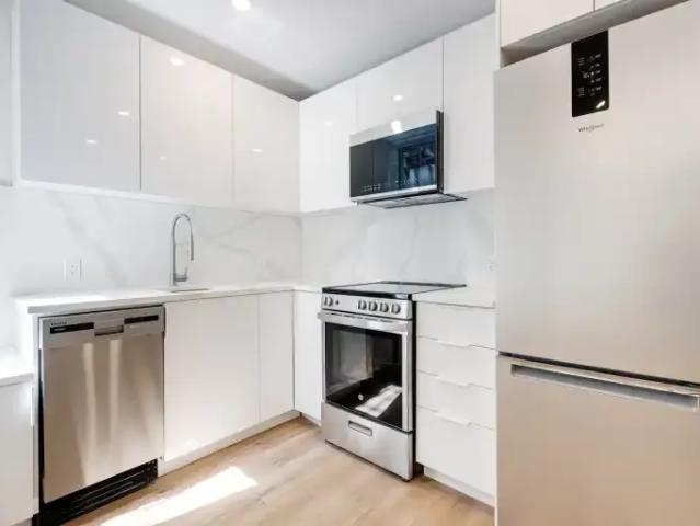 For Rent 3 Bedroom Apartment Montreal QC DS106223132