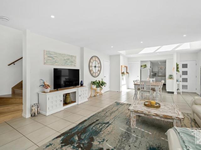 For Rent 3 Bedroom Apartment Nerang QLD DLS102115356