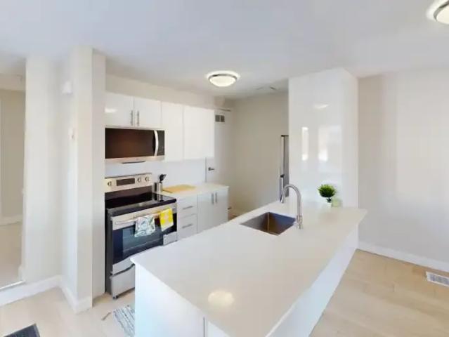 For Rent 3 Bedroom Apartment Ottawa ON DS104710951