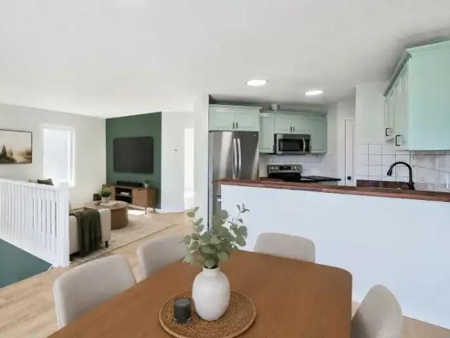 For Rent 3 Bedroom Apartment Olds AB DS104535559